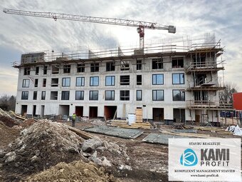 Na predaj  priestranný 4 izbový byt v novostavbe v Piešťanoc - 7