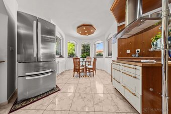 Ponúkame na predaj krásny rodinný dom v Malackách. - 7