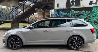 OCTAVIA COMBI III FACELIF RS 2.0TDI DSG-F1 135KW - 7