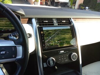 Land Rover Discovery 5 - 7