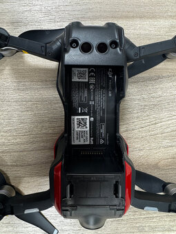 Prodám dron DJI MAVIC AIR Fly Combo + Iphone 7 - 7