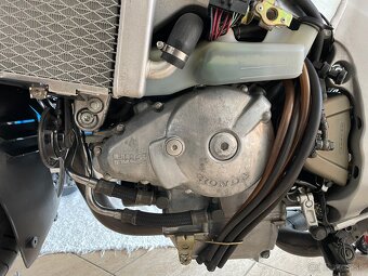 Predám Honda vtr sp1 - 7
