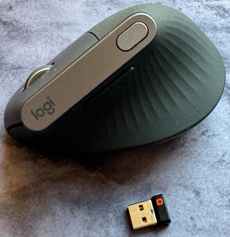 Ergonomická myš Logitech MX Vertical - 7