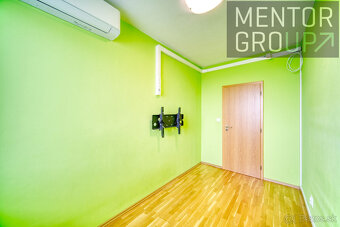 360° VR Ponúkame na predaj kompletne zrekonštruovaný 3-izbo - 7