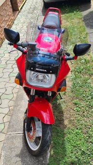 Honda VFR 750f - 7
