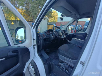 Predám Peugeot Boxer 2.2 BlueHDi 165k 435 L3H2 Pack - 7
