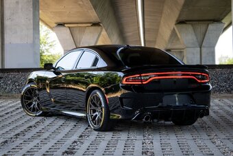Dodge Charger SRT Hellcat 6.2L V8 - 7