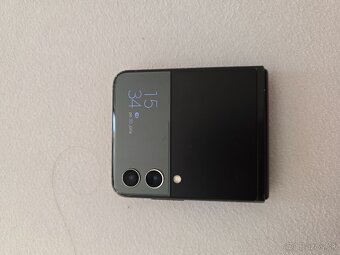 Predám samsung galaxy z flip 3 128gb - 7