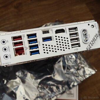 Gigabyte B650E AORUS STEALTH ICE BTF – základná doska (AM5) - 7