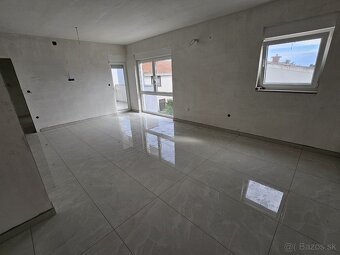 Novostavba apartmánu v Chorvátsku na ostrove VIR. - 7