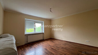 Rodinný dom s pozemkom 1396 m², Šurany, Nové Zámky - 7