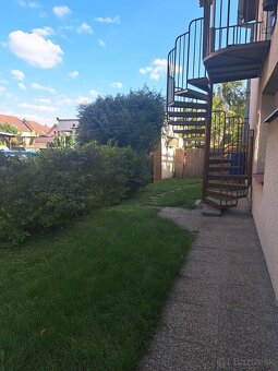 2 a pol izbový byt so záhradkou - 7