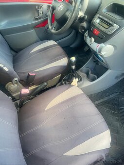 TOYOTA AYGO 1.0 , rok výroby 2007 - 7