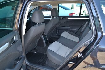 Škoda Superb Combi 2.0 TDI - 7