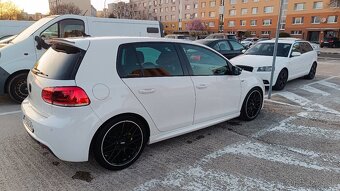 Volkswagen Golf 6 Rline 2.0 TDI - 7
