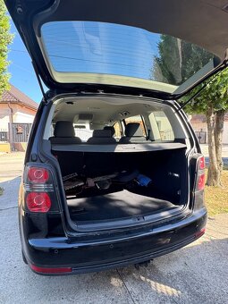Volkswagen Touran 1.9 TDI 77Kw - 7