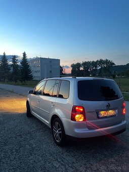 Volkswagen touran - 7