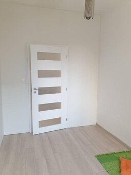 Nový moderný byt s balkónom a parkovaním v širšom centre. Ja - 7