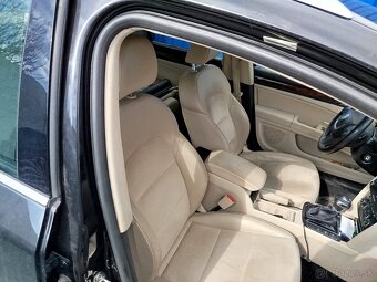 Škoda Superb Combi 2,0 TSI Elegance DSG r.v.2011. - 7