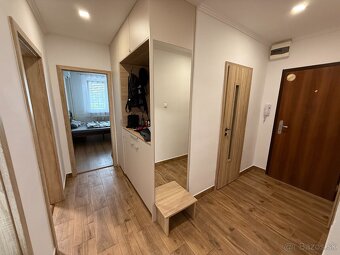 Exkluzívne APEX reality 3i. s balkónom Hollého ul., 81 m2 - 7
