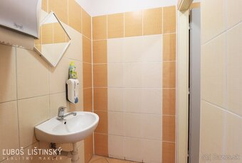 Kancelária 30m2 s parkovaním, Poprad - Okružná ul - 7