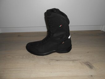 Predam nove moto topanky znacky FALCO ATLAS 2 o velkosti EU - 7