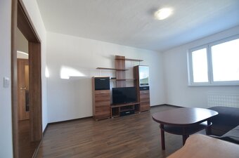 EXKLUZÍVNE NA PRENÁJOM PEKNÝ 3 IZBOVÝ BYT NA PODVRŠKOCH - 7