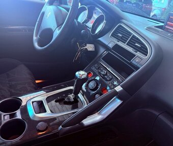 Peugeot 3008 1.6 Turbo Premium AT Pano. SK ŠPZ - 7