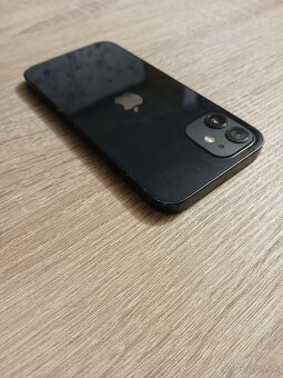 Apple iPhone 12 / 64GB Black Pekný stav - 7