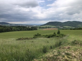 pozemok na výstavbu RD - 500m2, mimo ruchu, v prírode - 7
