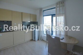 Útulné zařízené studio1+kk,45m² s terasou 250m od pláže - 7