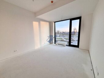 Na PREDAJ | 3izb. veľkometrážny ateliér | Rezidencia Prístav - 7