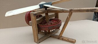 Historická, kineticka, drevená hračka ( dekorácia ) - 7