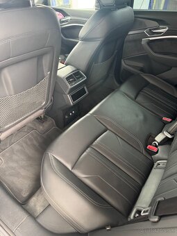 Audi Etron 55 quattro - 7