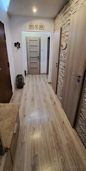 Kompletne prerobený dvojizbový byt s balkónom - 7