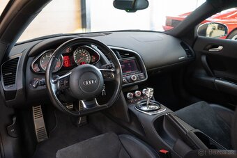 Audi R8 4.2 FSI V8 quattro R-tronic - 7