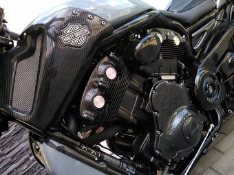 Harley Davidson V-ROD MUCLE CARBON EDITION - 7