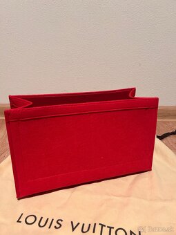 Louis Vuitton OnTheGo MM+ peňaženka - 7