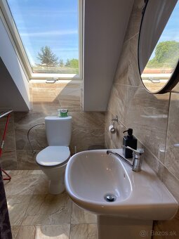 Na predaj štýlový dom s wellnessom v centre Pozby. - 7