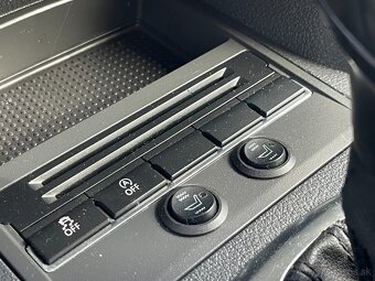 Volkswagen Touran, 1.6TDi 77kWWEBASTOVÝHŘEV SED - 7