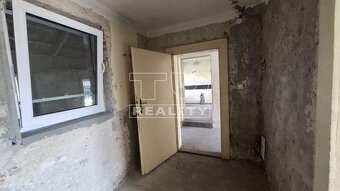 Chalupa pripravená na rekonštrukciu podľa vlastných... - 7
