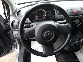 Mazda 2 1,4i 16V 55kW klimatizace, servis jen Mazda - 7