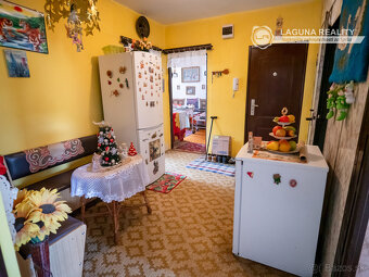 3izb. byt s balkónom - centrum mesta Krompachy - 7