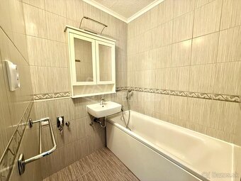 Moderne zrekonštruovaný veľký 2 izbový byt na Okruž… - 7