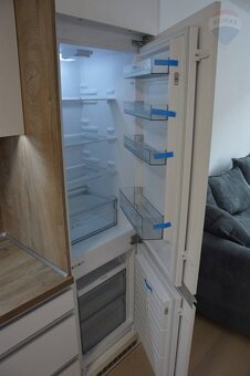 Prenájom novostavba 2 izbový byt Nitra centrum + garážové st - 7