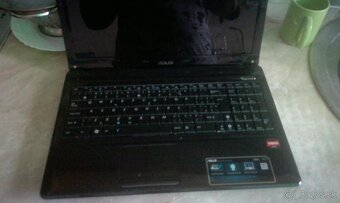 Predám lacno notebook asus - 7