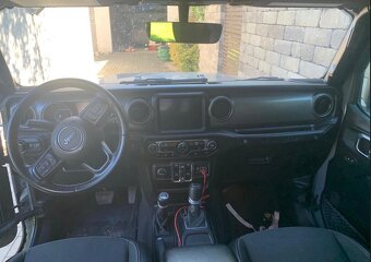 Jeep Wrangler - 7