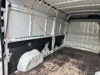 Peugeot Boxer 2.2HDI 96kw rv2015 - 7