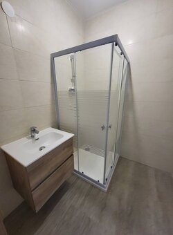 Na predaj 3 izbový Penthouse byt 22 m. od Bratislavy - Levél - 7