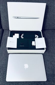 Macbook Air 13” i5 1,8GHz, 8GB RAM, 128GB SSD - 7